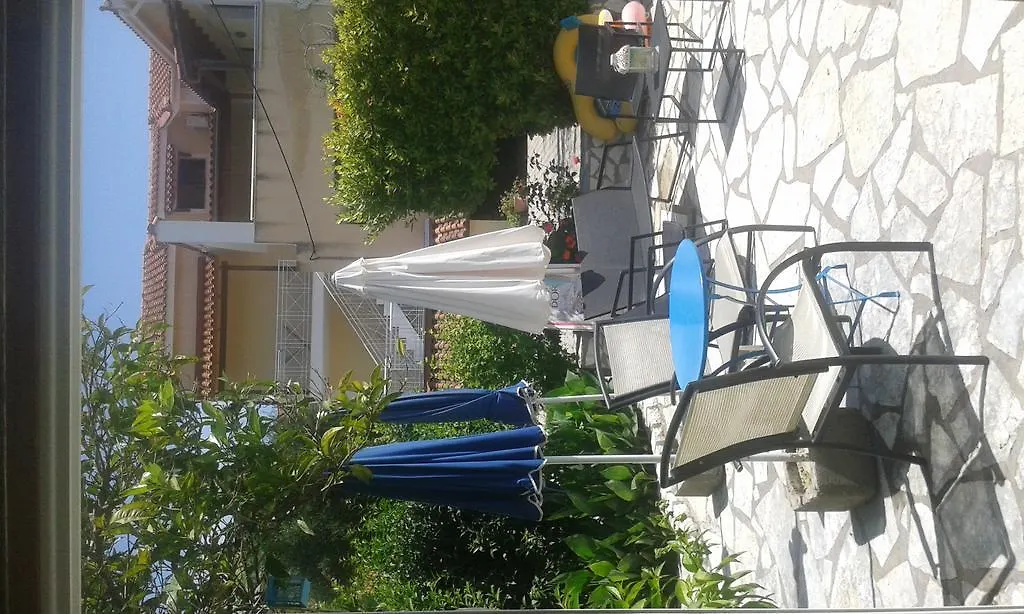 Marketos Apartments Svoronata